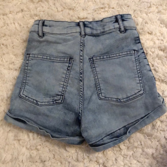 High waisted washed out shorts - Picture 2 of 2